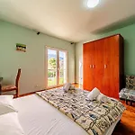 2 Bedroom Stunning In Appartement