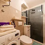 2 Bedroom Stunning In Apartmán