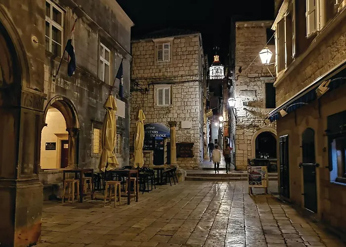 Apartment Amazing In With Wifi Korčula